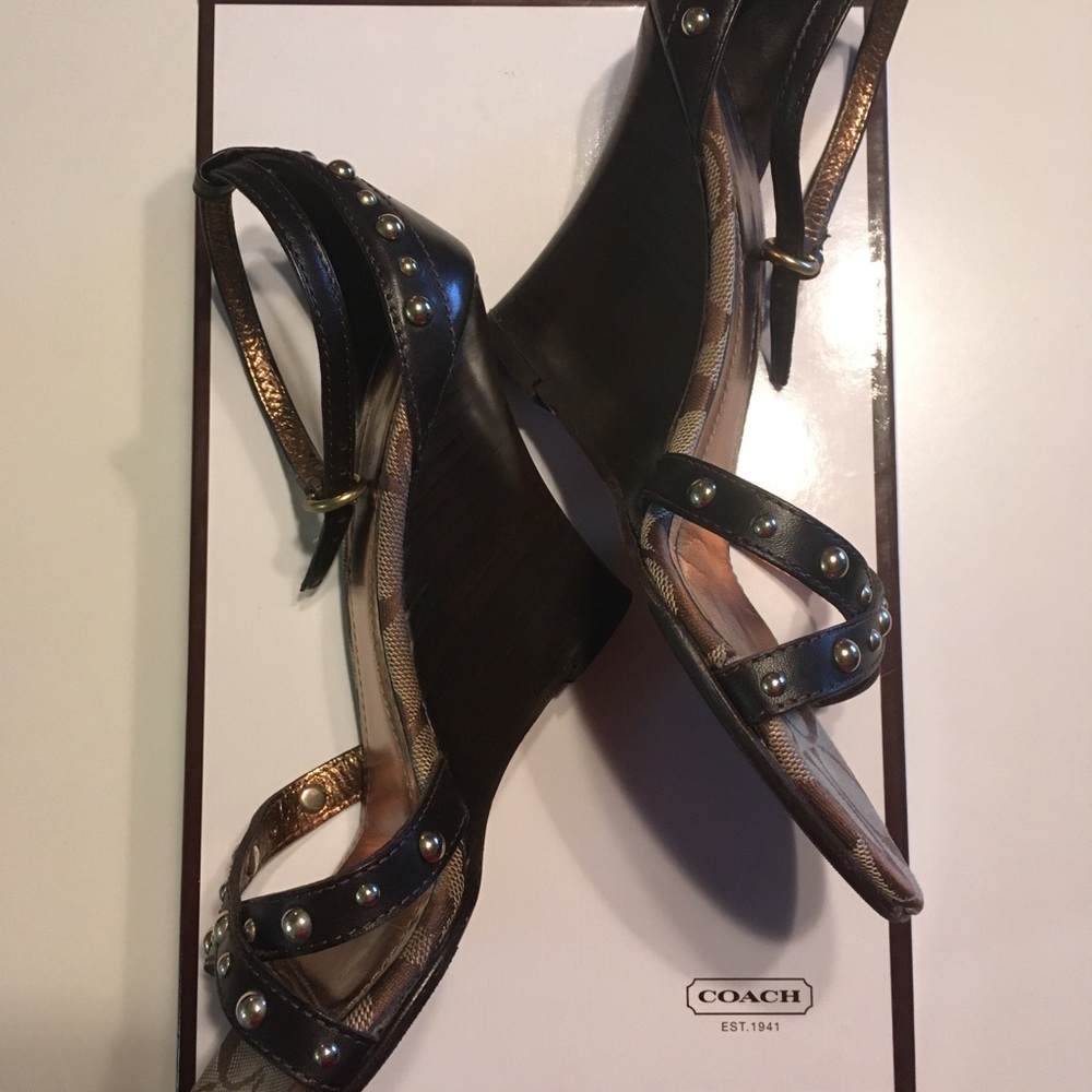 Coach Strappy Sandal Studs Wedge Heel- 5.5 - Picture 3 of 4